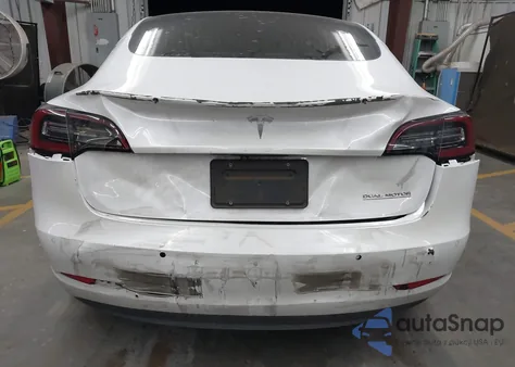 2020 Tesla Model 3 Performance Dual Motor All-Wheel Drive z USA, uszkodzony, nr VIN 5YJ3E1EC0LF742900